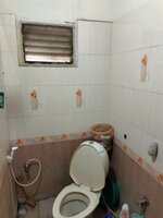 Sub Unit : bathrooms 1