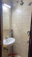 Servant Bathroom 1