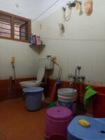 Sub Unit : bathrooms 2