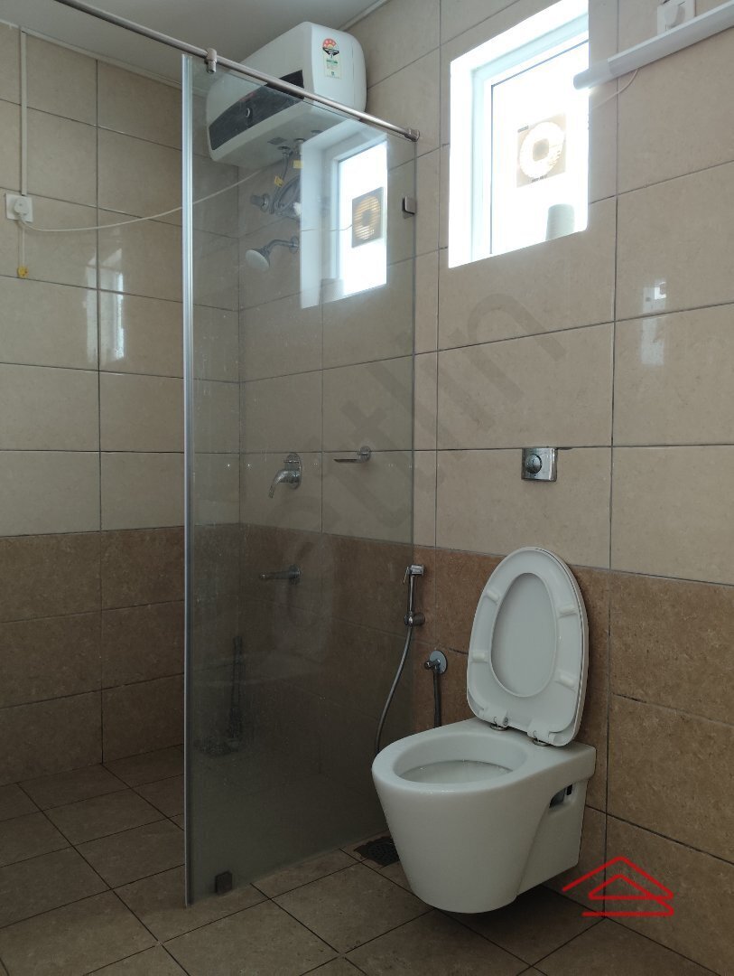 Bathroom 4