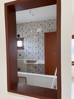 Sub Unit : bathrooms 2