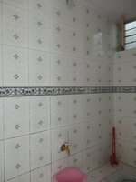 Sub Unit : bathrooms 1