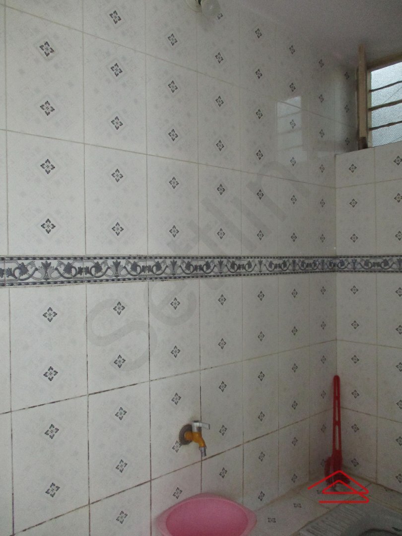 Sub Unit : bathrooms 1