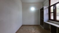 Sub Unit : bedrooms 2