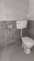 Sub Unit : bathrooms 3