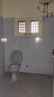 Sub Unit : bathrooms 2