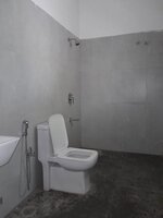 bathrooms 1