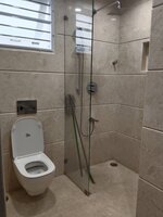 bathrooms 8