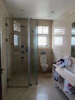 bathrooms 1