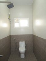 Sub Unit : bathrooms 1