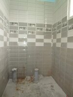 Sub Unit : bathrooms 2