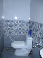 Sub Unit : bathrooms 1