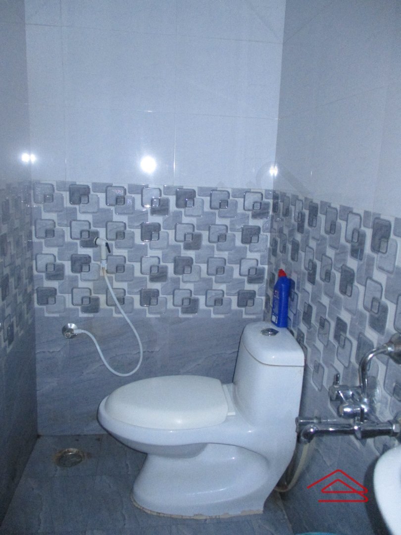 Sub Unit : bathrooms 1