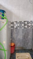 Sub Unit : bathrooms 3