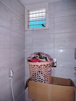 Sub Unit : bathrooms 3