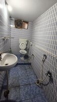 Sub Unit : bathrooms 1