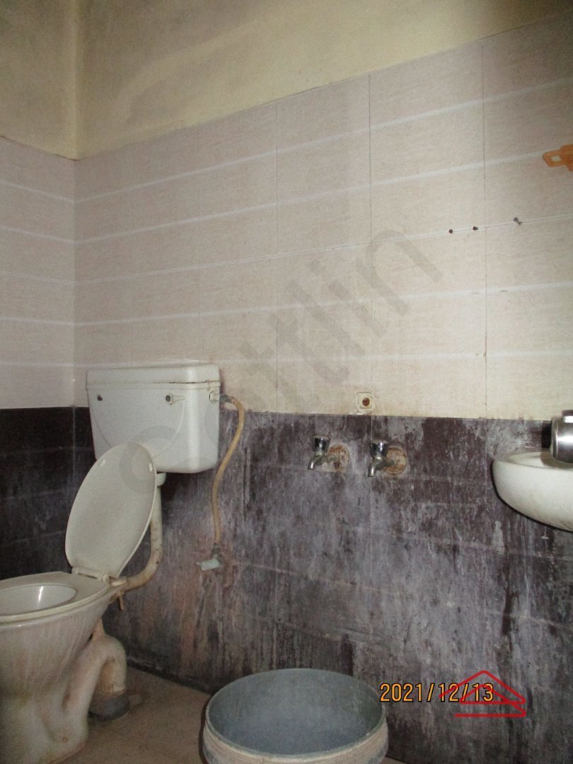 Sub Unit : bathrooms 1