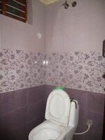 Sub Unit : bathrooms 2