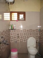 Sub Unit : bathrooms 1
