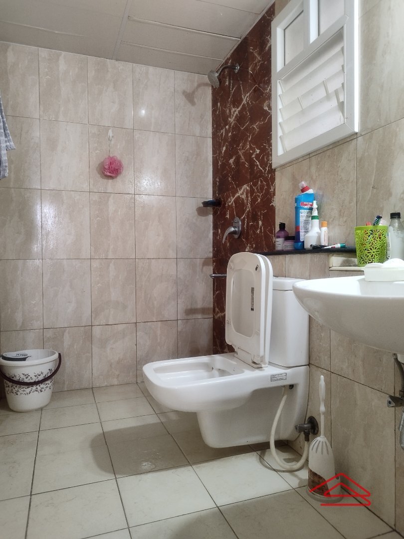 Bathroom 2