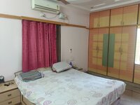 bedrooms 2
