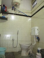 Sub Unit : bathrooms 1
