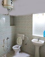 Sub Unit : bathrooms 2