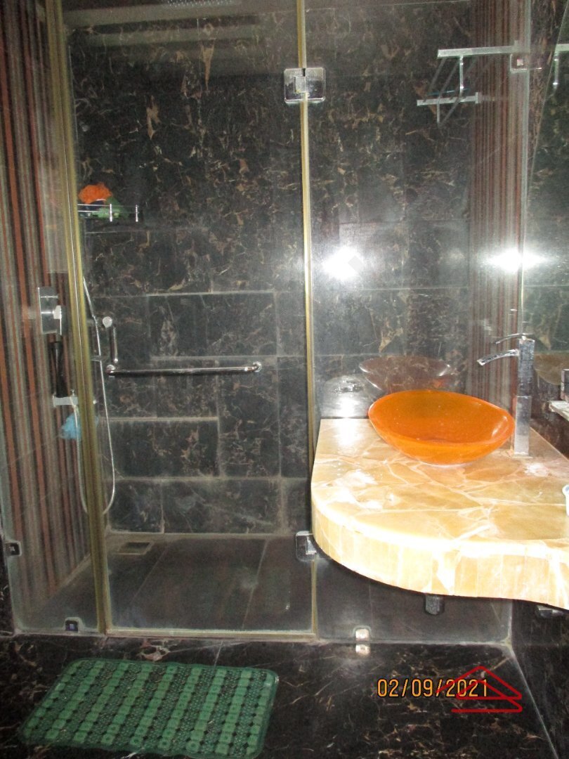 Bathroom 4