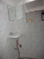 Sub Unit : bathrooms 2