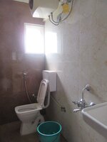 Sub Unit : bathrooms 3