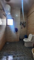 Sub Unit : bathrooms 3