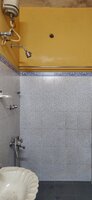 Sub Unit : bathrooms 2