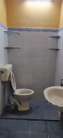 Sub Unit : bathrooms 2