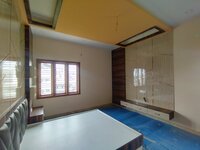 bedrooms 2