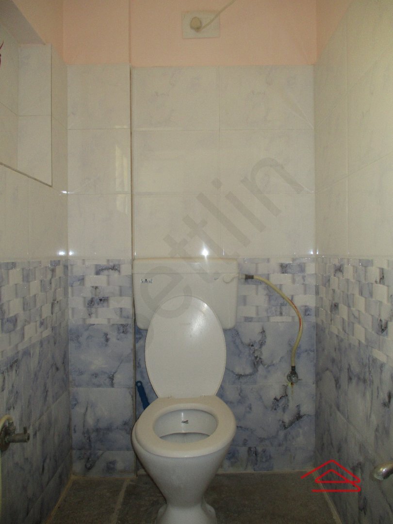 Sub Unit : bathrooms 1