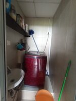 Servant Bathroom 1