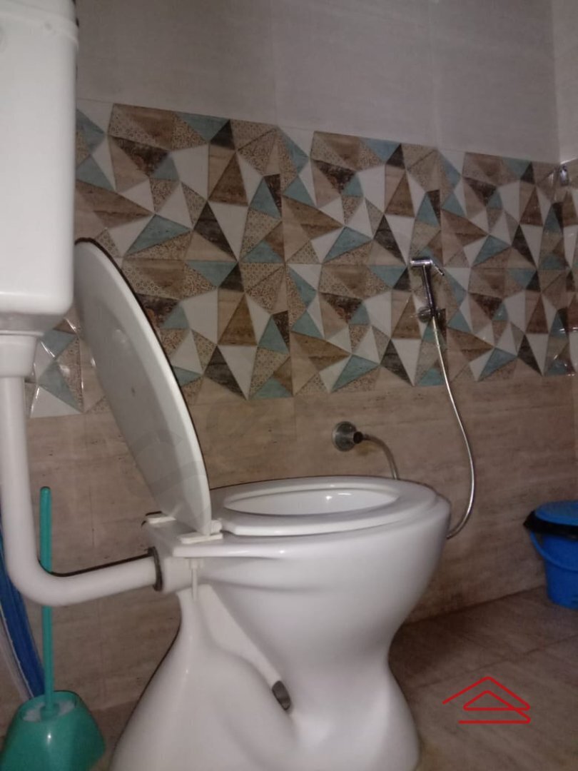 Sub Unit : bathrooms 2