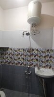 Sub Unit : bathrooms 2