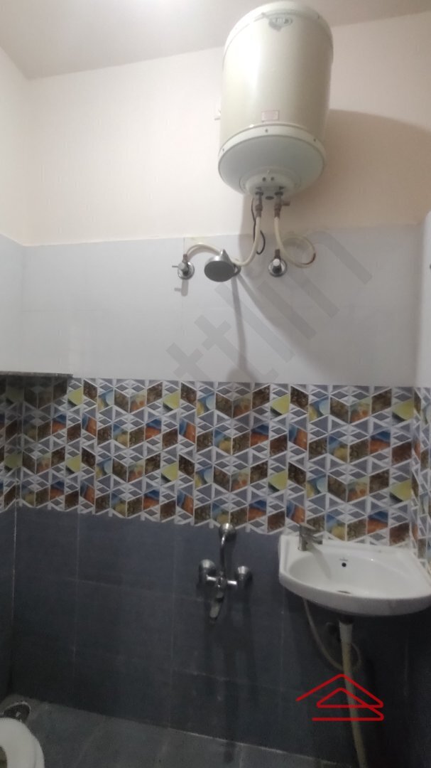 Sub Unit : bathrooms 2