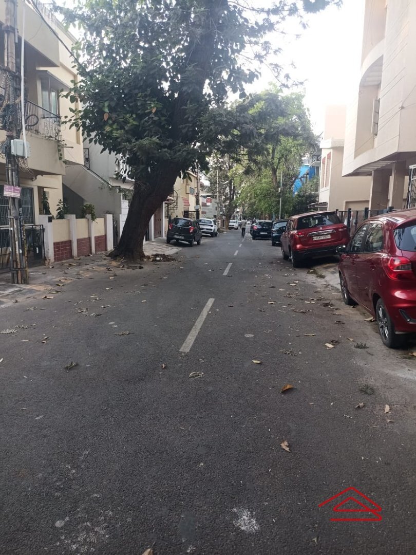 Unit:  Approach Road