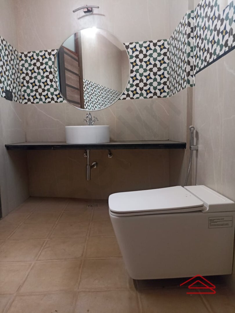 Bathroom 4