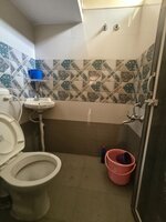 Sub Unit : bathrooms 2