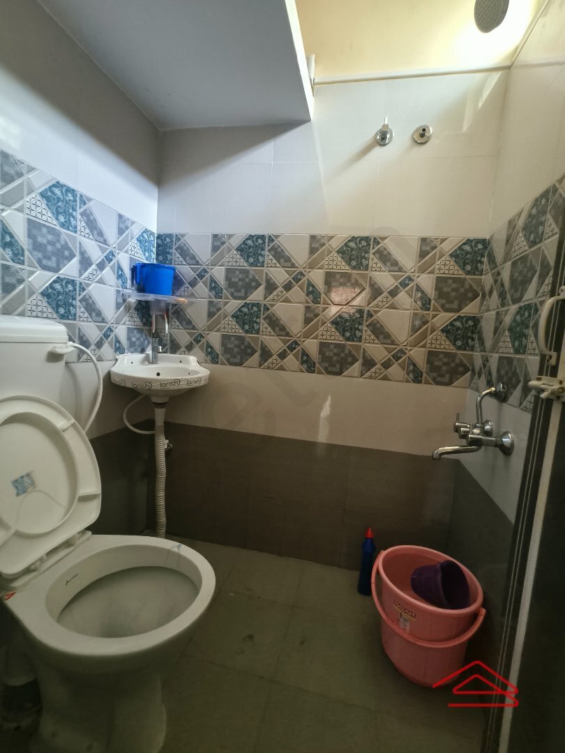 Sub Unit : bathrooms 2
