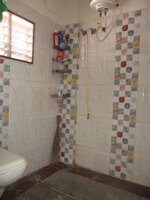 Sub Unit : bathrooms 3