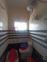 Sub Unit : bathrooms 2