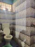 bathrooms 1