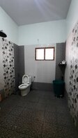 Sub Unit : bathrooms 4