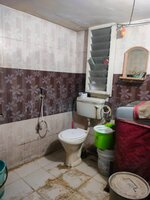 Sub Unit : bathrooms 1