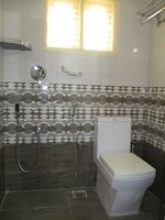 Sub Unit : bathrooms 3
