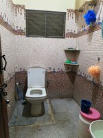 Sub Unit : bathrooms 3